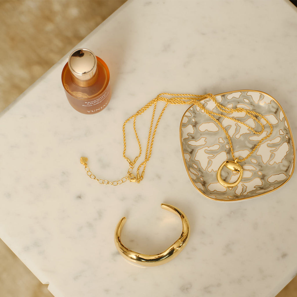 Talianna Alabaster Ring Tray