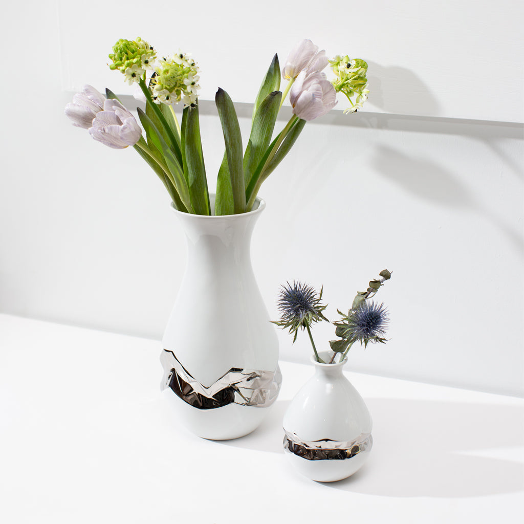 Talianna Oro Vase, White & Silver