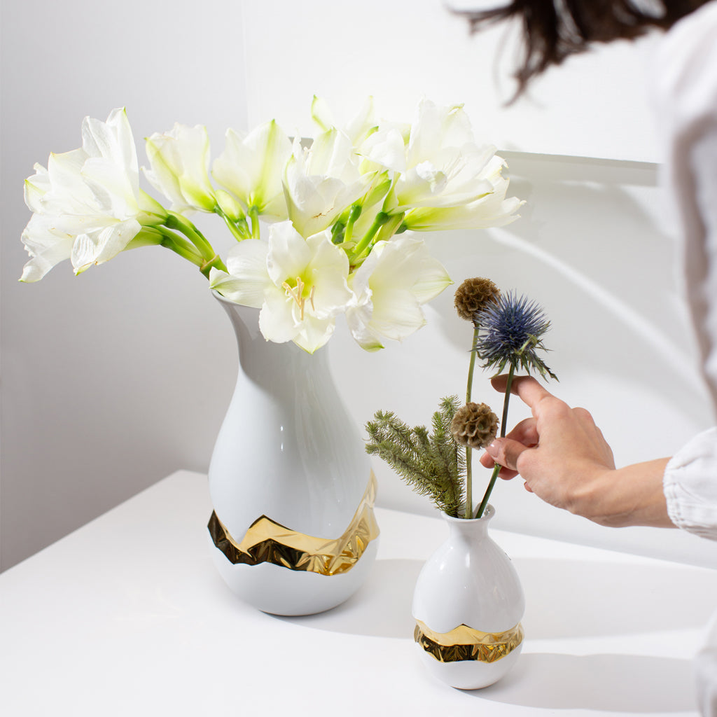 Talianna Oro Vase, White & Gold